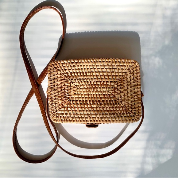 Bali Handbags - BALI | RECTANGLE BALI RATTAN WOVEN CROSSBODY BAG